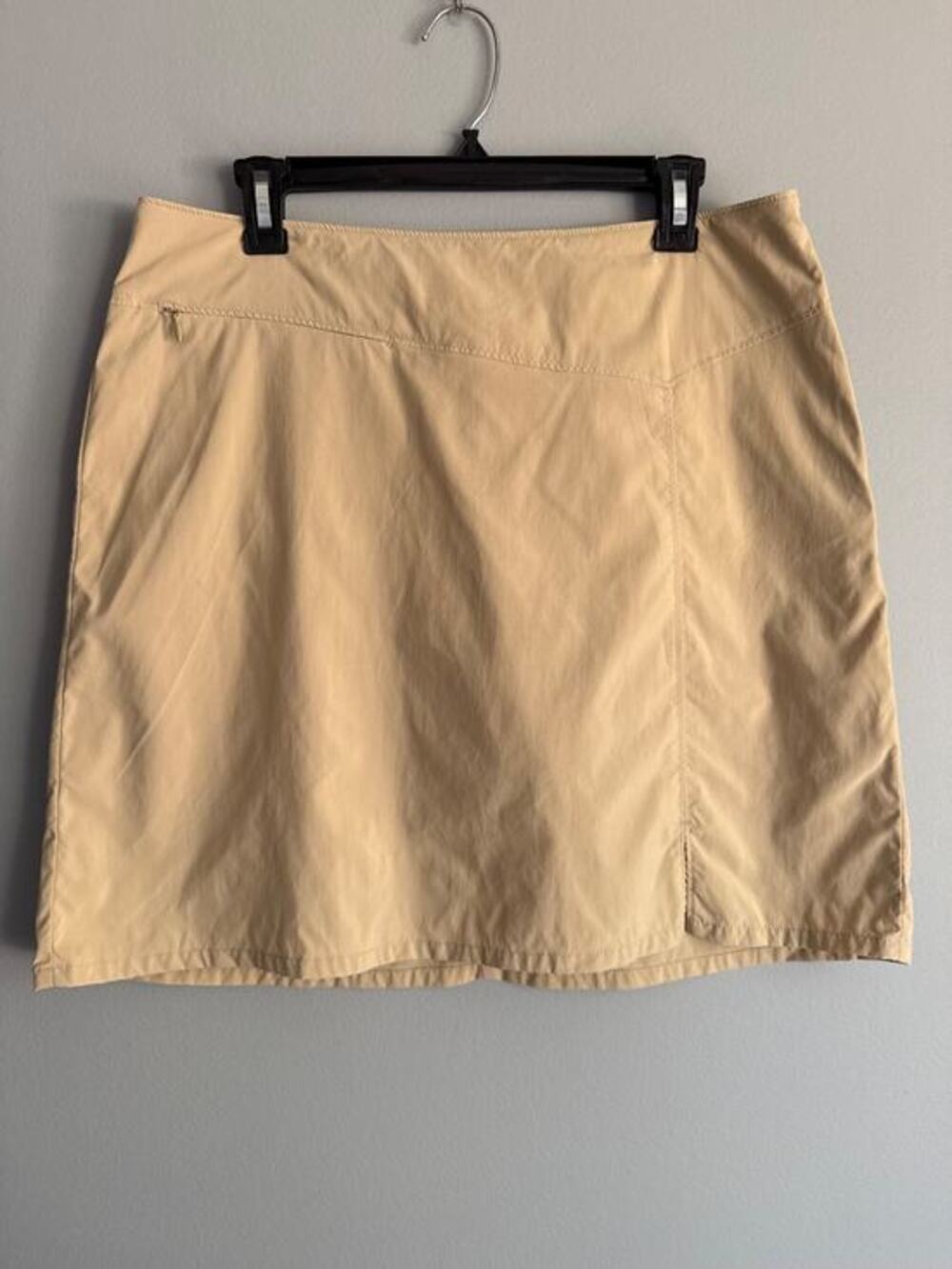 Patagonia Women's 12 Khaki Nylon Skort Active Outdoor Golf Tennis Hiking
